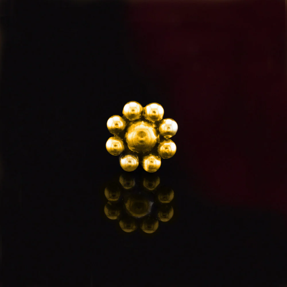 Beaded Flower Nose Stud in Gold