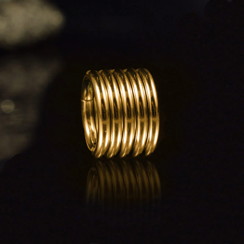 Stacking Rings for Stretched Lobes in Gold PVD