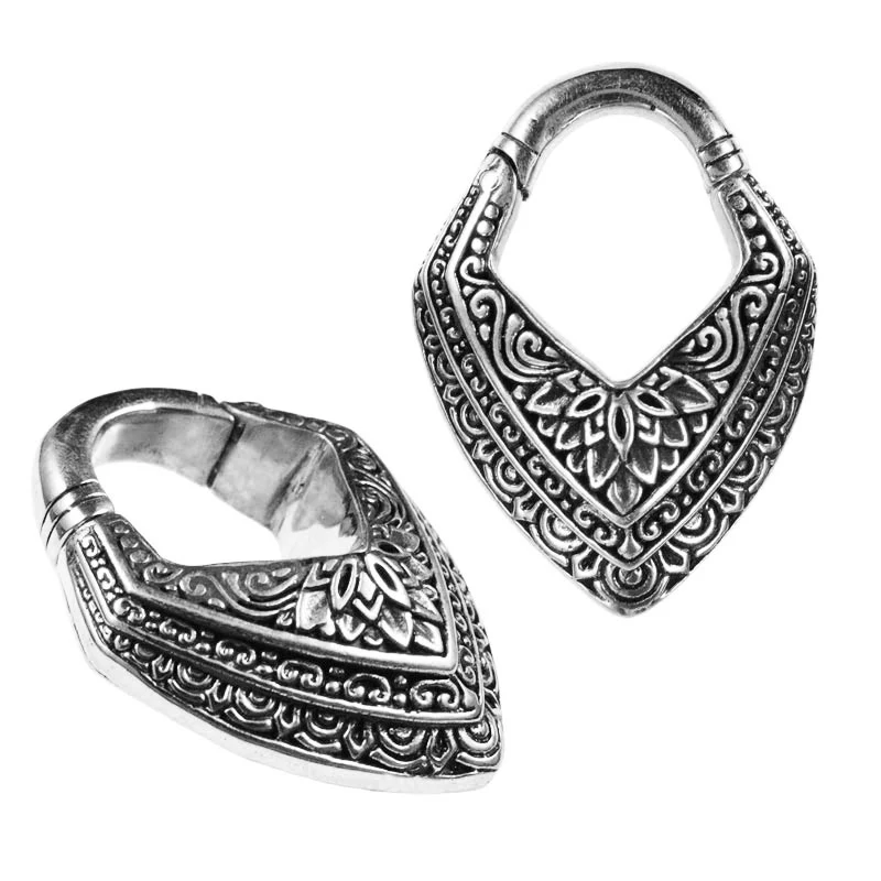 Hinged Ear Weight 'Malwari' in Silver Brass - Image 2