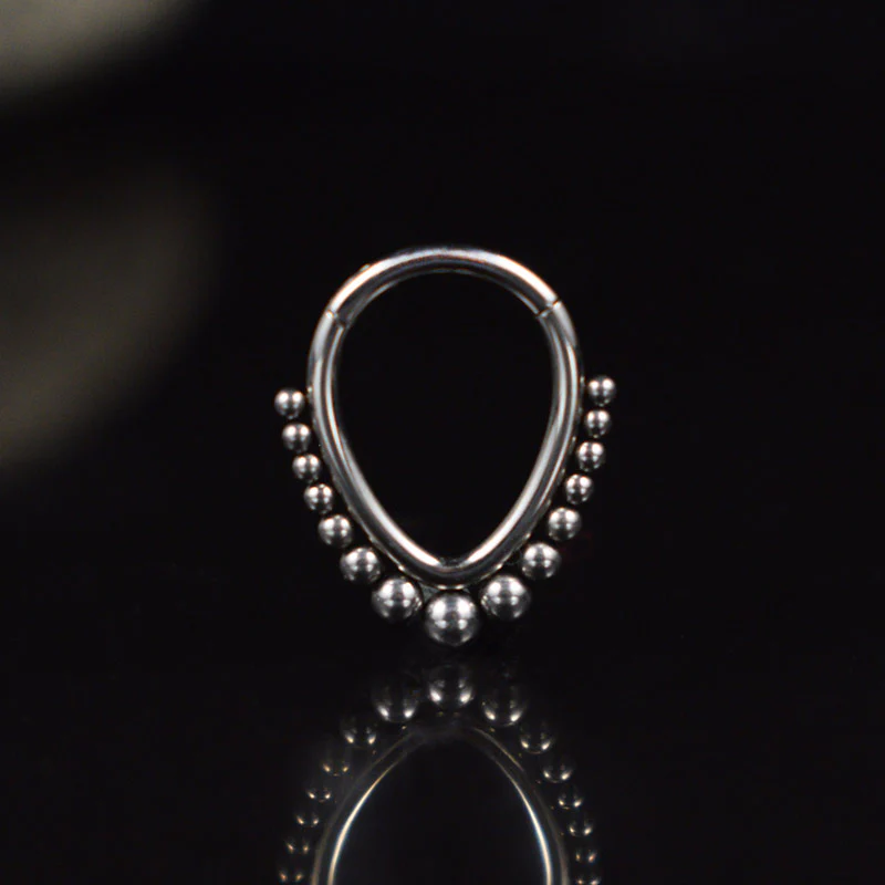 Hinged Segment Ring with Dots