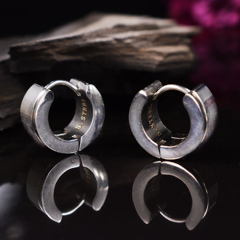 Huggies Earrings in Steel 'Devo'