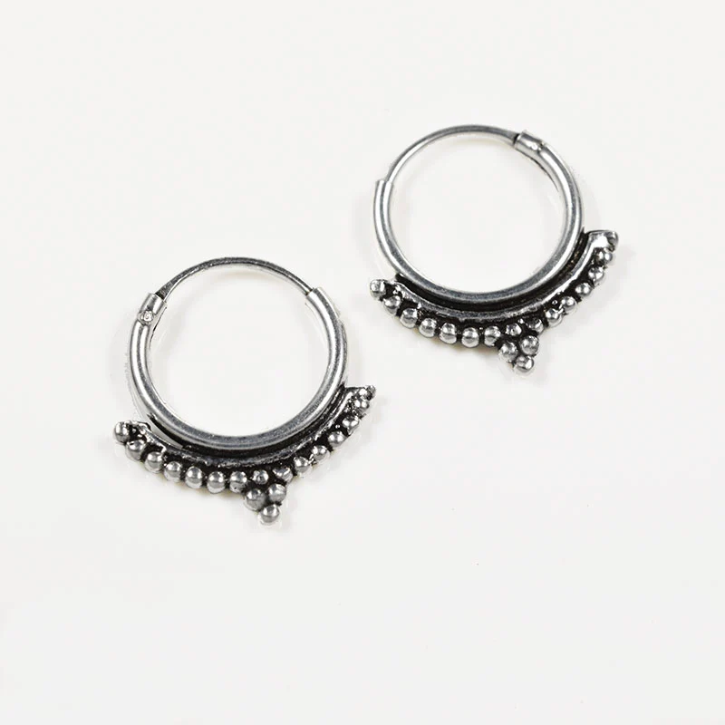 Silver Hoop Earrings 'Satniri' - Image 2