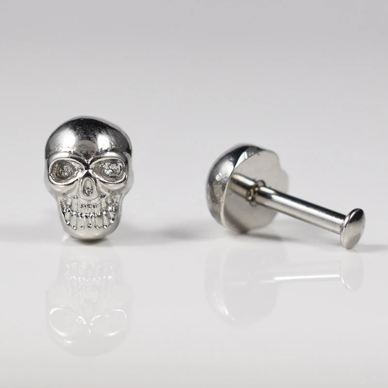 Skull Labret Internally Threaded - Image 2