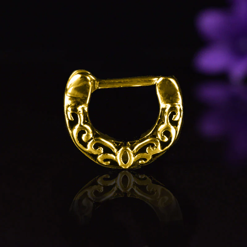 Small Filigree Septum Clicker in Gold - Image 2